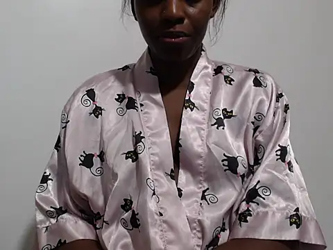 black   ghodess online show from 12, 11, 2025