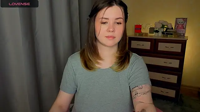 cutie mili online show from 25, 4, 2026