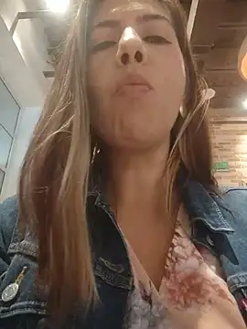 Snapshot of scarlett_moore chatting on 14, 6, 2026 scarlett moore online show from 14, 6, 2026
