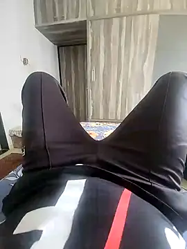 Snapshot of DesiRocco7 chatting on 20, 9, 2025 DesiRocco7 online show from 20, 9, 2025