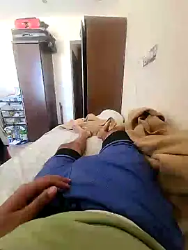 Snapshot of DesiRocco7 chatting on 1, 11, 2025 DesiRocco7 online show from 1, 11, 2025