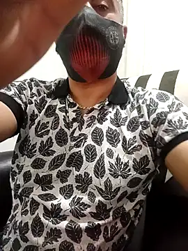 Snapshot of MezaRDanOnLineee chatting on 7, 2, 2025 MezaRDanOnLineee online show from 7, 2, 2025