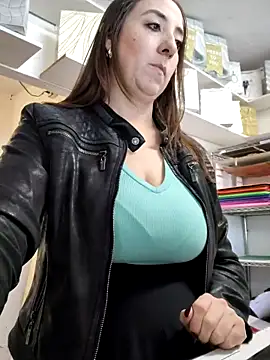 Mia Novikov online show from 6, 11, 2025