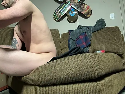 Snapshot of Intokink06 chatting on 18, 2, 2025 Intokink06 online show from 18, 2, 2025