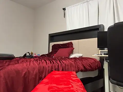 Snapshot of Intokink06 chatting on 27, 9, 2025 Intokink06 online show from 27, 9, 2025