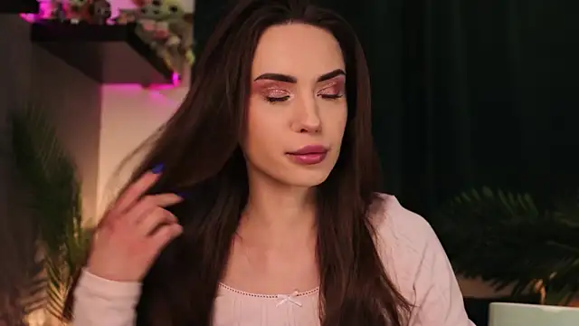 BabyYoda- online show from 8, 2, 2025