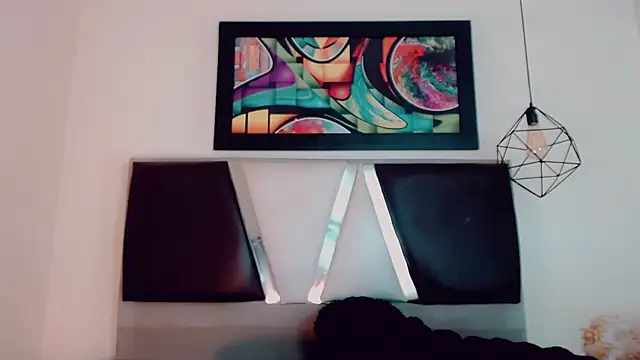 hilary rodriguez online show from 20, 12, 2025