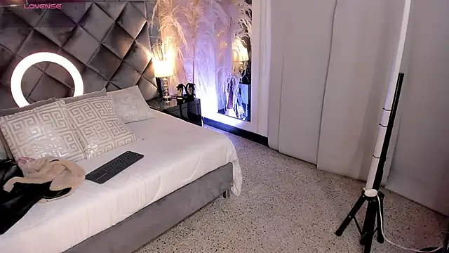 Snapshot of sofhiaa_adaams chatting on 23, 10, 2025 sofhiaa adaams online show from 23, 10, 2025