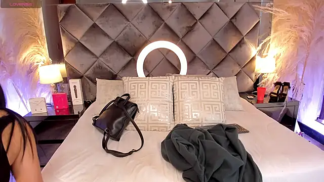 Snapshot of sofhiaa_adaams chatting on 26, 10, 2025 sofhiaa adaams online show from 26, 10, 2025