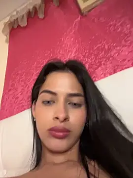 Snapshot of violetta-brown1 chatting on 30, 4, 2026 violetta-brown1 online show from 30, 4, 2026