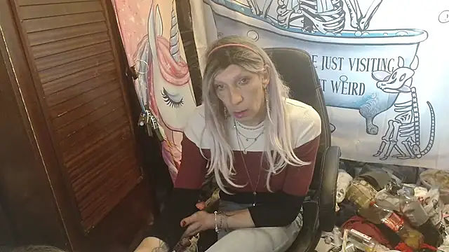 Ombeline1 online show from 5, 4, 2026