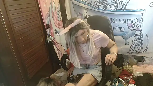 Ombeline1 online show from 7, 4, 2026