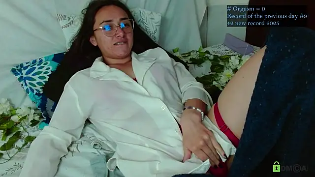 Hot Candy  online show from 16, 2, 2026