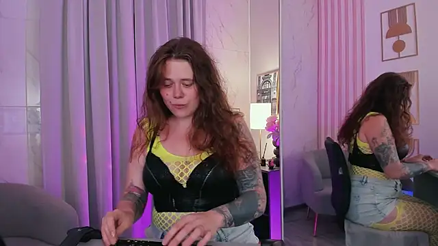 SophiePure online show from 1, 8, 2026