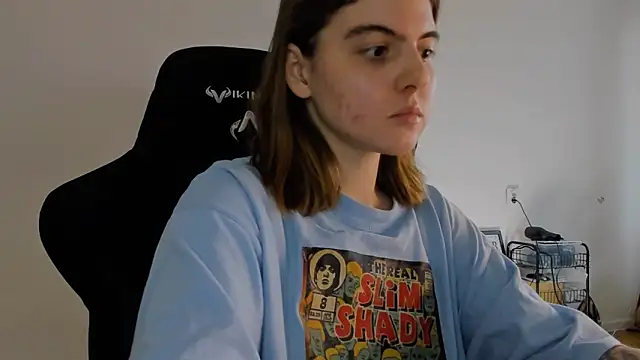 Snapshot of emmamurrr chatting on 13, 12, 2024 emmamurrr online show from 13, 12, 2024