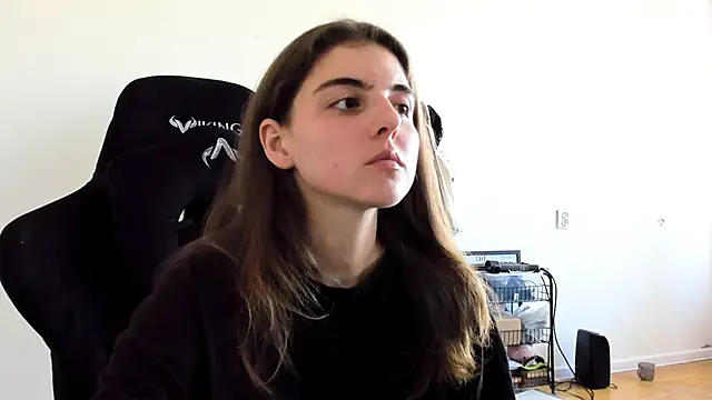 Snapshot of emmamurrr chatting on 9, 9, 2025 emmamurrr online show from 9, 9, 2025