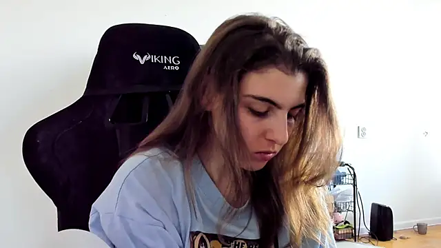 Snapshot of emmamurrr chatting on 27, 9, 2025 emmamurrr online show from 27, 9, 2025