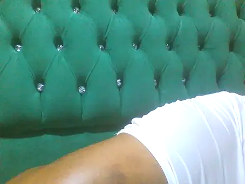 Snapshot of Sexy_Riri chatting on 22, 12, 2025 Sexy Riri online show from 22, 12, 2025