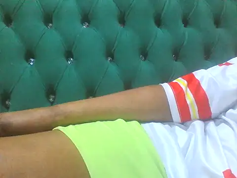 Snapshot of Sexy_Riri chatting on 7, 1, 2026 Sexy Riri online show from 7, 1, 2026