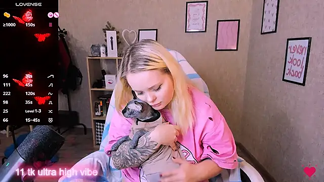 flower sarah  online show from 25, 2, 2025