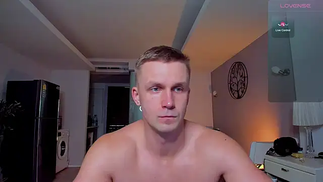 Snapshot of Samuel_Andrew chatting on 15, 12, 2025 Samuel Andrew online show from 15, 12, 2025