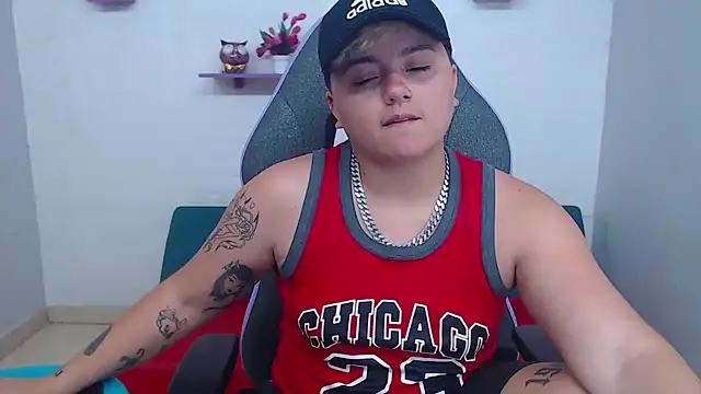 isabeautyx19 online show from 30, 1, 2025