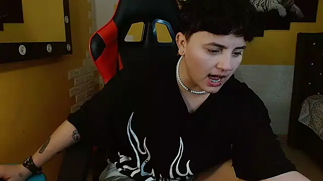 isabeautyx19 online show from 20, 11, 2025