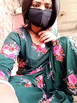 Snapshot of Mamta_Chaterjee chatting on 15, 5, 2026 Mamta Chaterjee online show from 15, 5, 2026