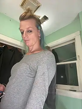 Snapshot of Cutetrans90 chatting on 21, 12, 2025 Cutetrans90 online show from 21, 12, 2025