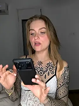 Goldloeckchen159 online show from 11, 4, 2026