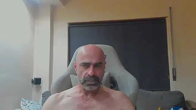 Snapshot of Bicopflirt chatting on 16, 6, 2026 Bicopflirt online show from 16, 6, 2026