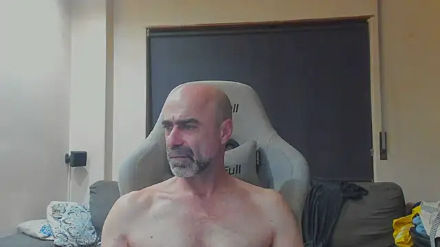 Snapshot of Bicopflirt chatting on 21, 6, 2026 Bicopflirt online show from 21, 6, 2026