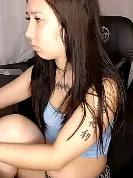 Japabaixinha online show from 2, 1, 2025