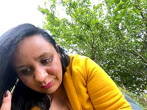 Snapshot of Danielaa_a chatting on 28, 10, 2025 Danielaa a online show from 28, 10, 2025