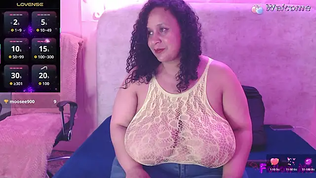 Snapshot of Danielaa_a chatting on 11, 2, 2026 Danielaa a online show from 11, 2, 2026