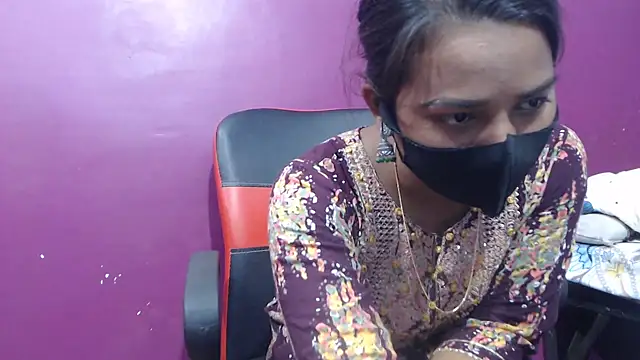 Snapshot of wildbabes chatting on 2, 12, 2024 wildbabes online show from 2, 12, 2024