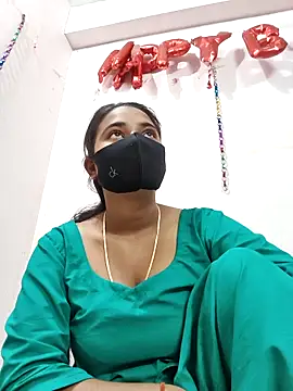 wildbabes online show from 23, 4, 2026