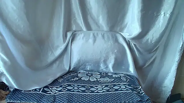 Burberrry  online show from 12, 7, 2026
