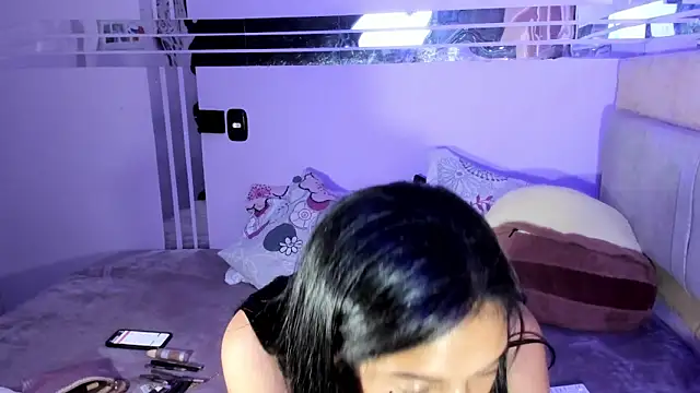 Snapshot of celesttemoon chatting on 30, 4, 2026 celesttemoon online show from 30, 4, 2026