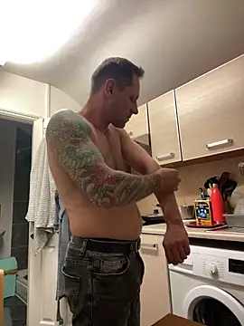 Yourhotboy 42 online show from 9, 10, 2025