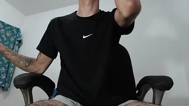 Snapshot of jarley_joker3 chatting on 4, 12, 2024 jarley joker3 online show from 4, 12, 2024