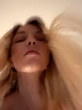 Adelina0001 online show from 26, 11, 2025