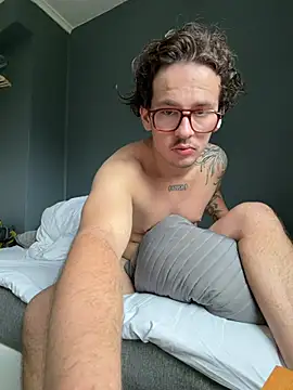Snapshot of hardmecl chatting on 29, 7, 2026 hardmecl online show from 29, 7, 2026