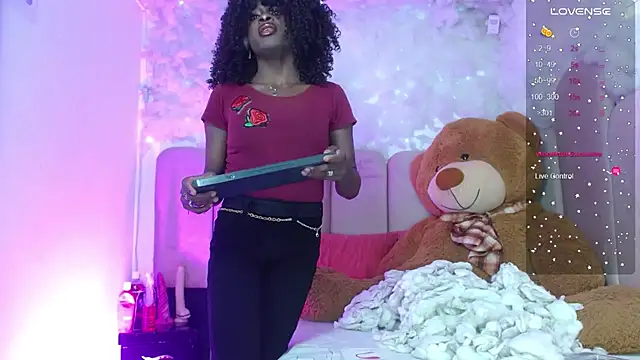 puca ebony online show from 4, 12, 2025