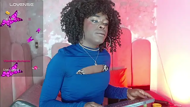 Snapshot of puca_ebony chatting on 26, 5, 2026 puca ebony online show from 26, 5, 2026