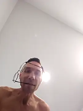 Iliketocooksquirt25 online show from 14, 11, 2025