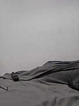 Iliketocooksquirt25 online show from 22, 11, 2025