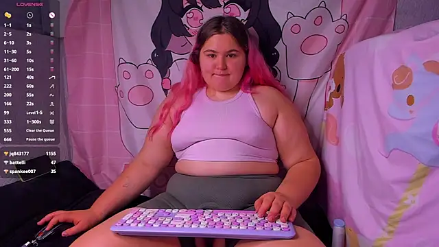 Snapshot of Freakcute_ chatting on 8, 12, 2024 Freakcute  online show from 8, 12, 2024