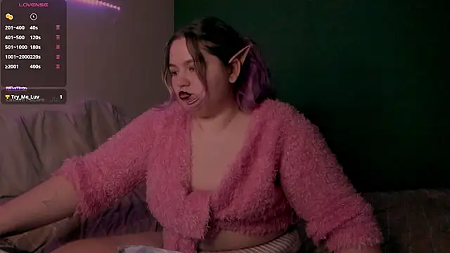 Snapshot of Freakcute_ chatting on 6, 2, 2025 Freakcute  online show from 6, 2, 2025