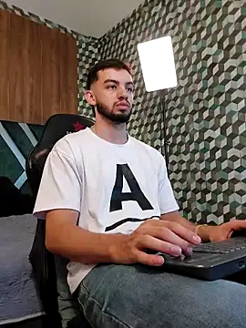 Michael magno online show from 24, 9, 2025